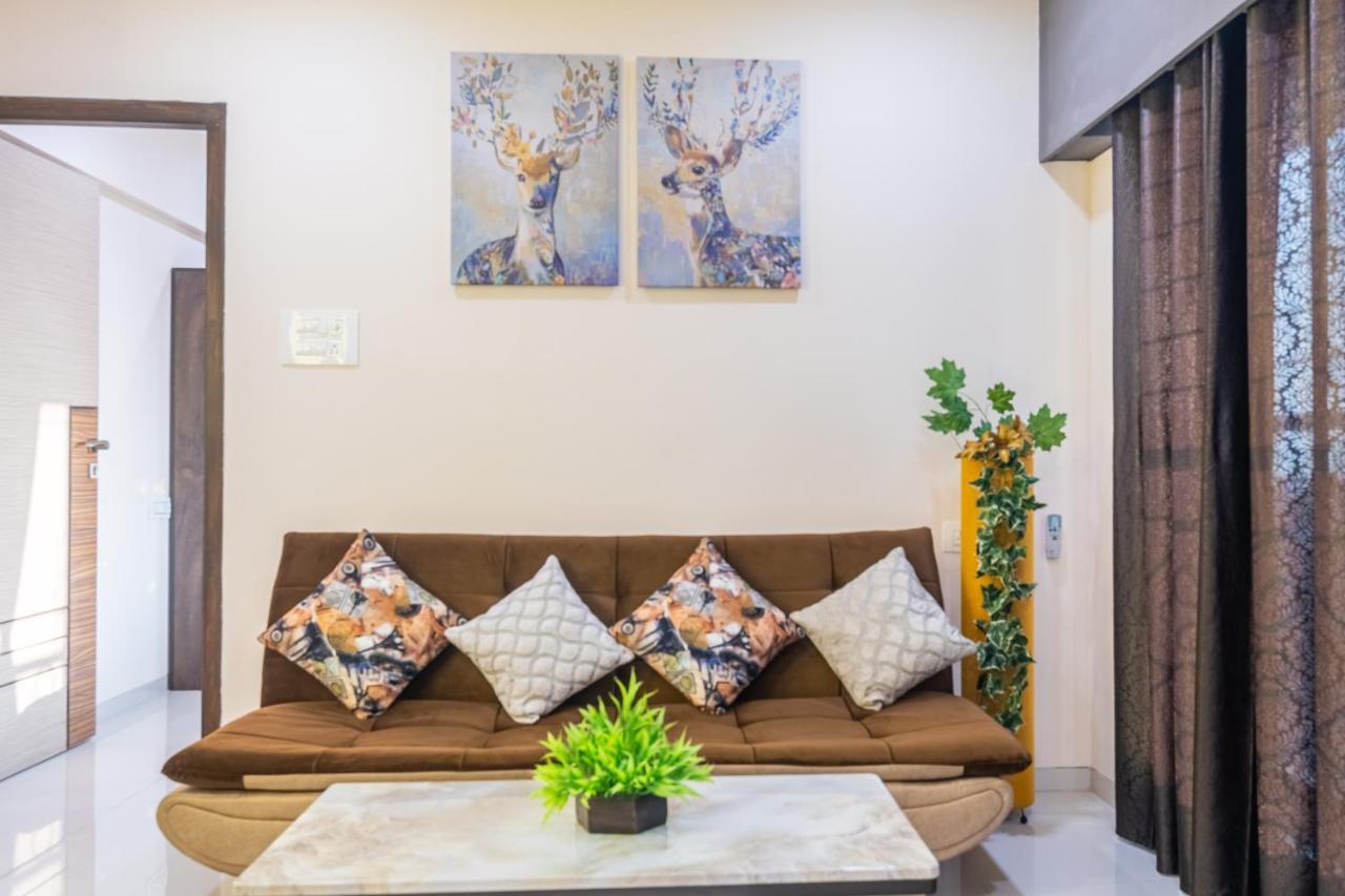 Osi Apartments Bandra West Βομβάη Εξωτερικό φωτογραφία