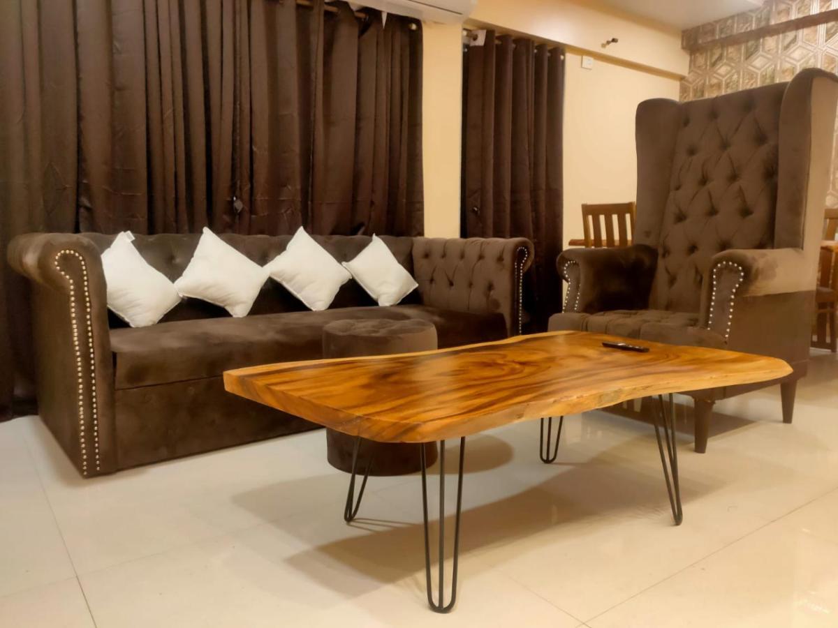 Osi Apartments Bandra West Βομβάη Εξωτερικό φωτογραφία