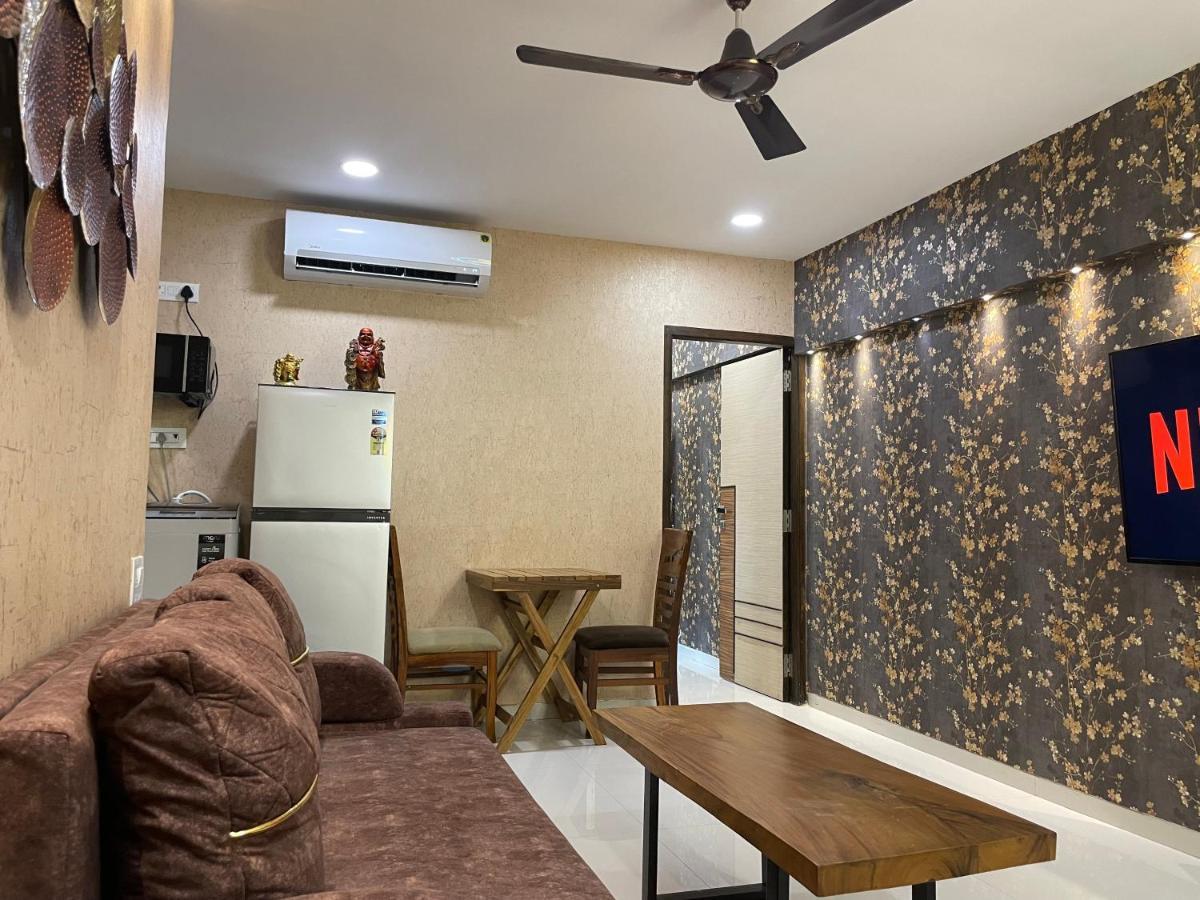 Osi Apartments Bandra West Βομβάη Εξωτερικό φωτογραφία