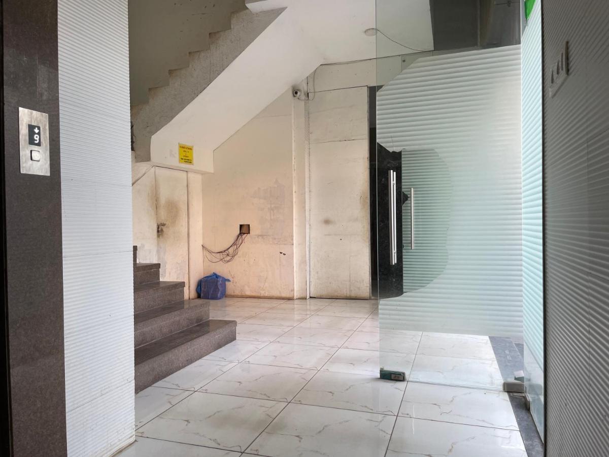 Osi Apartments Bandra West Βομβάη Εξωτερικό φωτογραφία